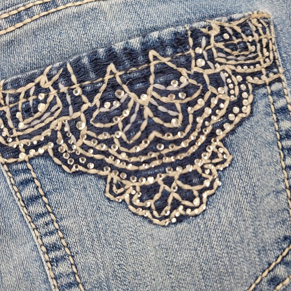 Bandolino Jeans Womens 8‎ Blue Denim Straight Distressed Mid Rise Casual Pockets - Picture 5 of 12